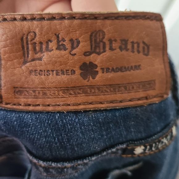 Lucky Brand Sopia Boot Jeans - Picture 7 of 7